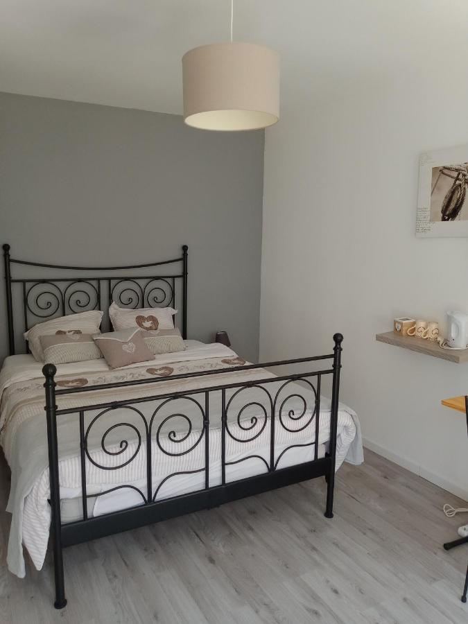 2 Chambres D'Hotes Au Calme Proche Centre Ville Mont-de-Marsan Εξωτερικό φωτογραφία
